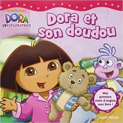 Dora et son doudou